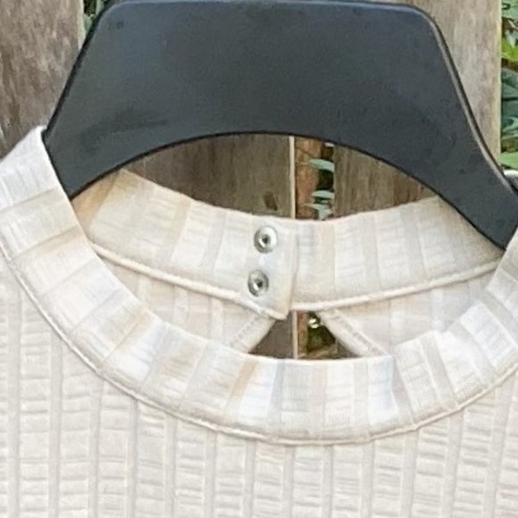 NWOT - Kensie Open Back Long Sleeve Bodysuit - Size Small - Picture 8 of 12